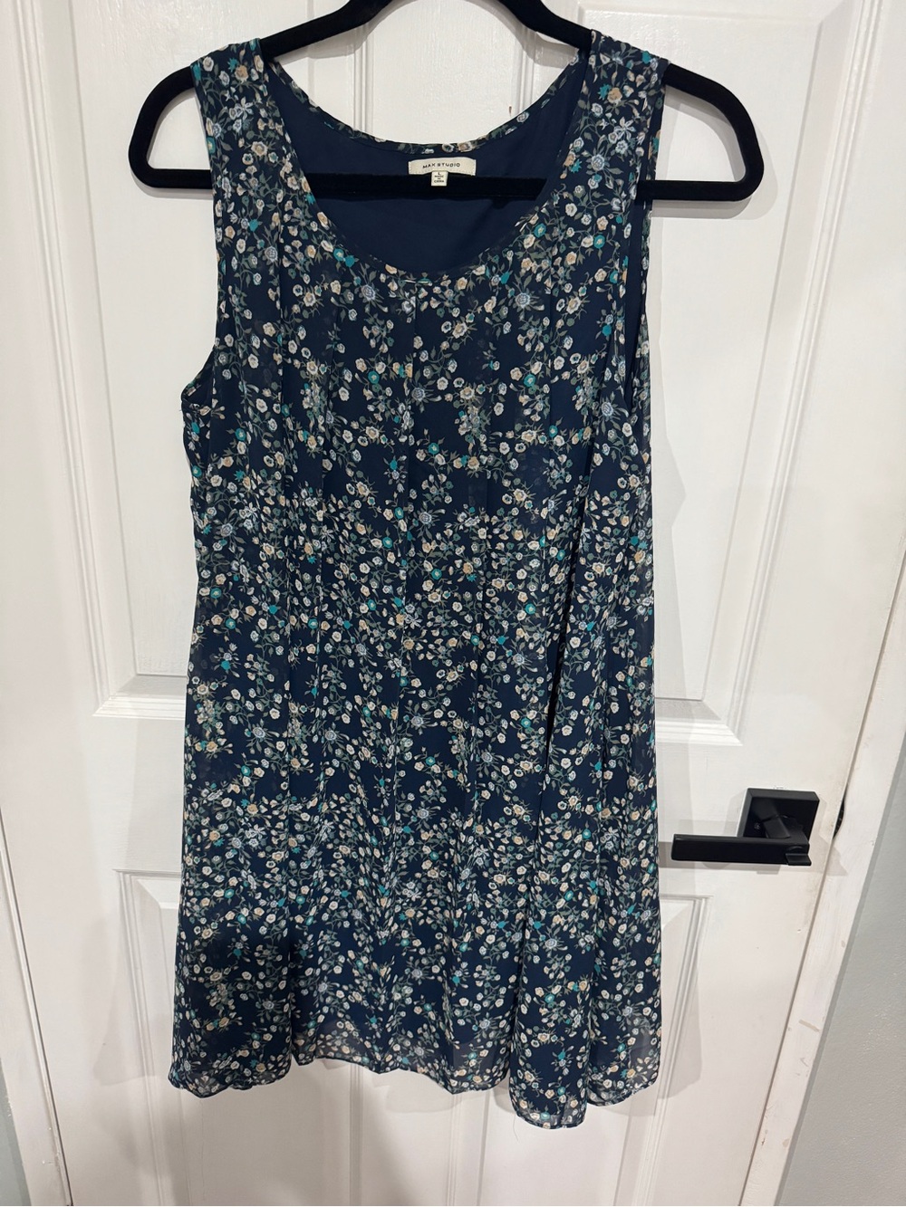 Max Studio Navy Floral Sleeveless Midi Dress